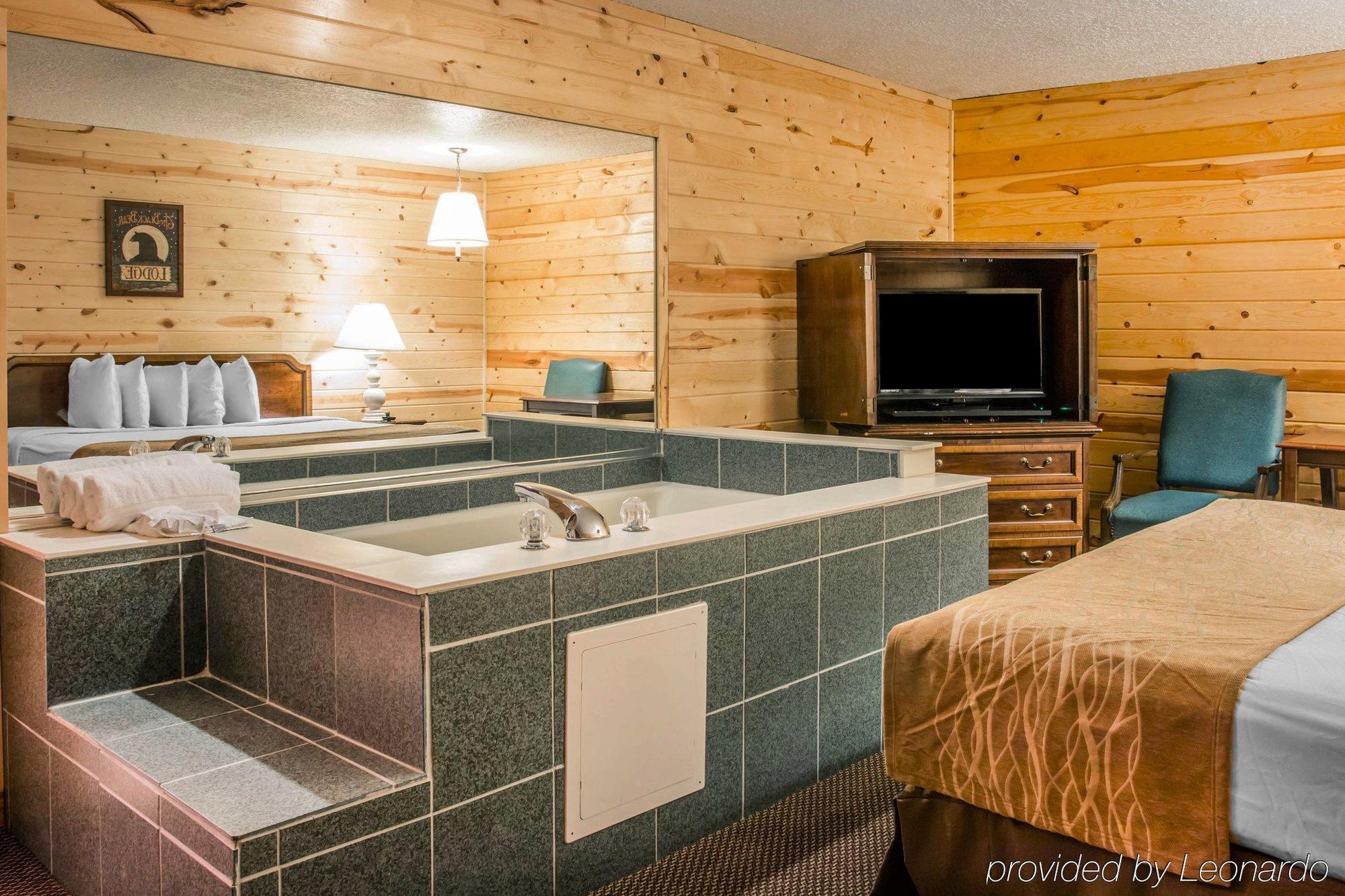 Econo Lodge Bayview Mackinaw City Zewnętrze zdjęcie