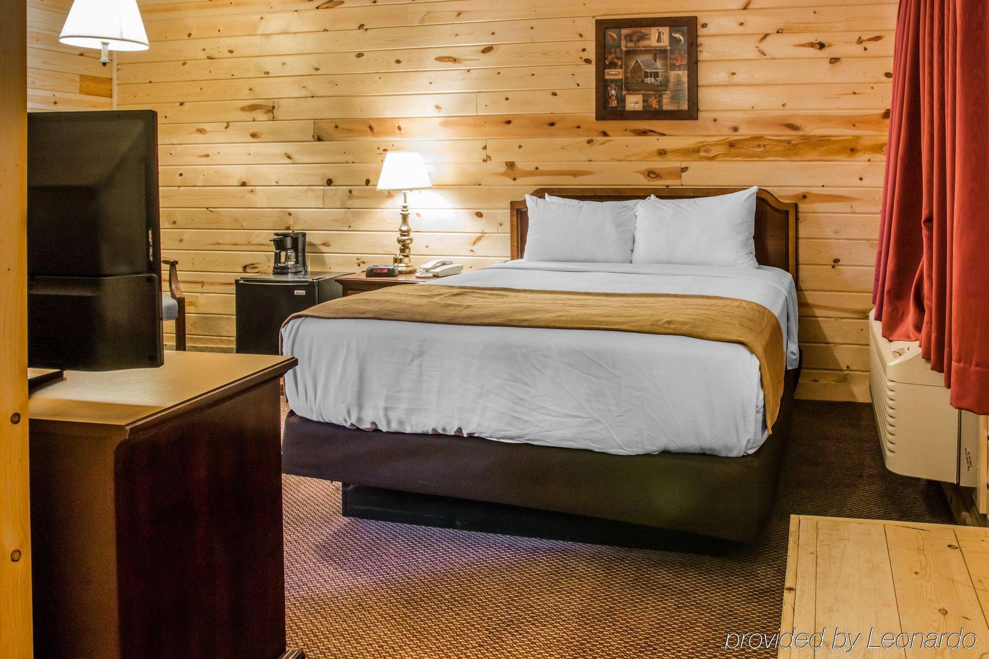 Econo Lodge Bayview Mackinaw City Zewnętrze zdjęcie