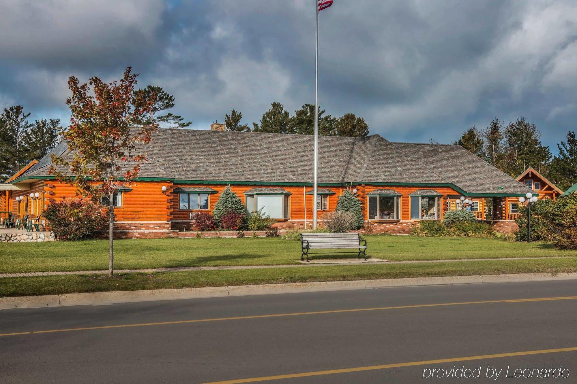 Econo Lodge Bayview Mackinaw City Zewnętrze zdjęcie