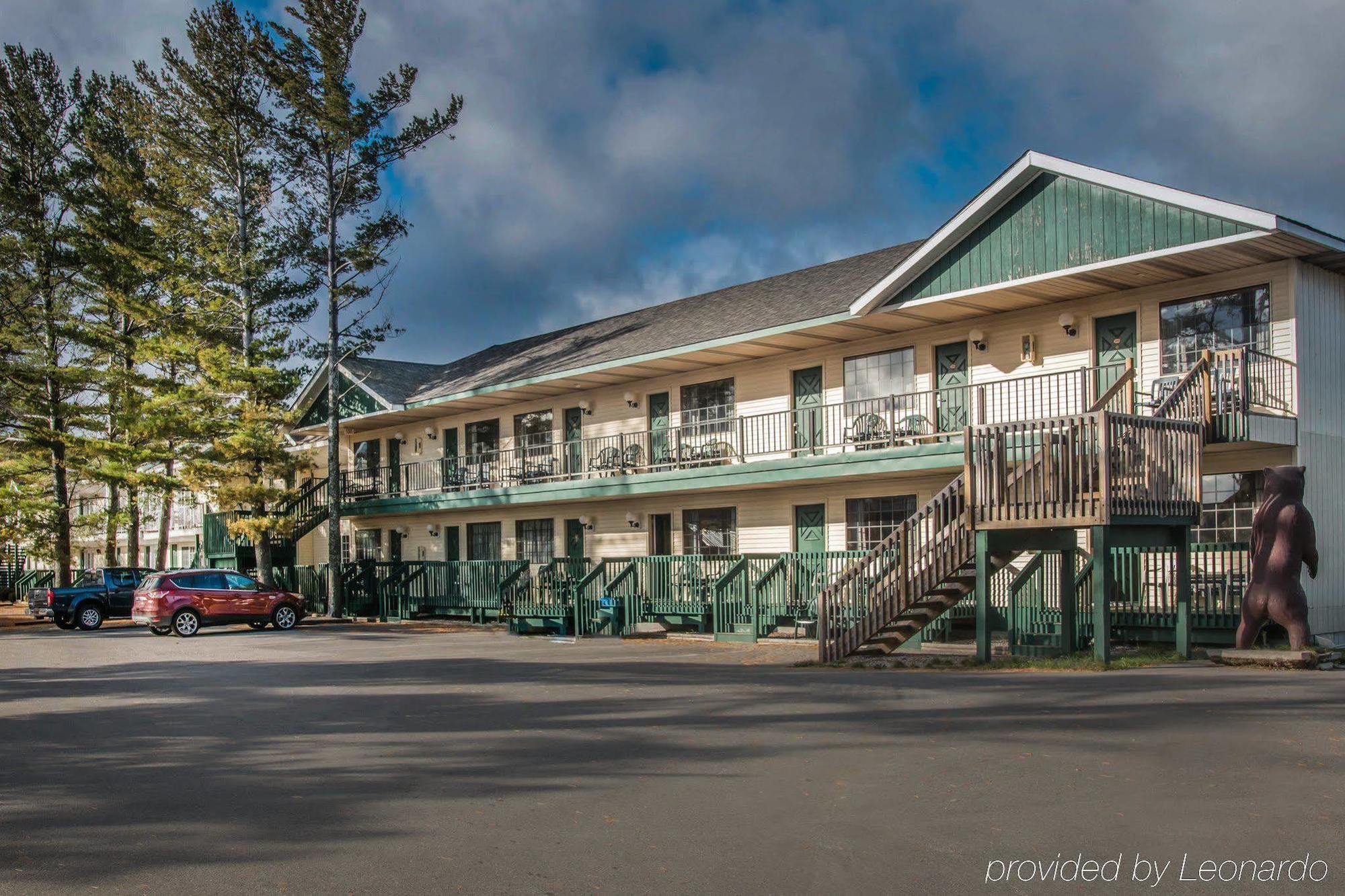 Econo Lodge Bayview Mackinaw City Zewnętrze zdjęcie