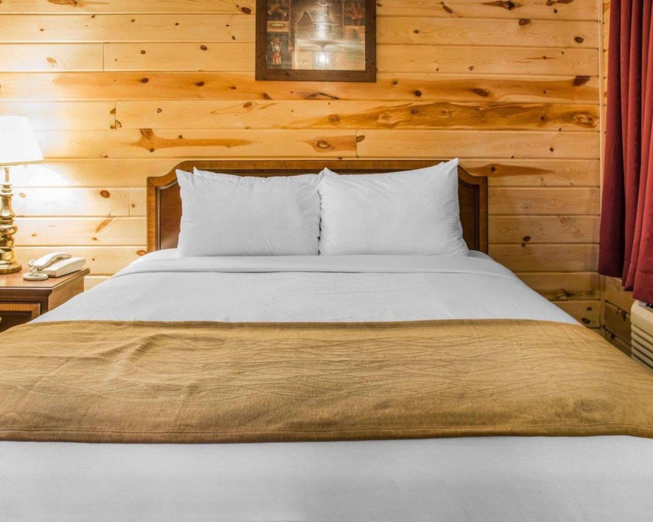 Econo Lodge Bayview Mackinaw City Zewnętrze zdjęcie