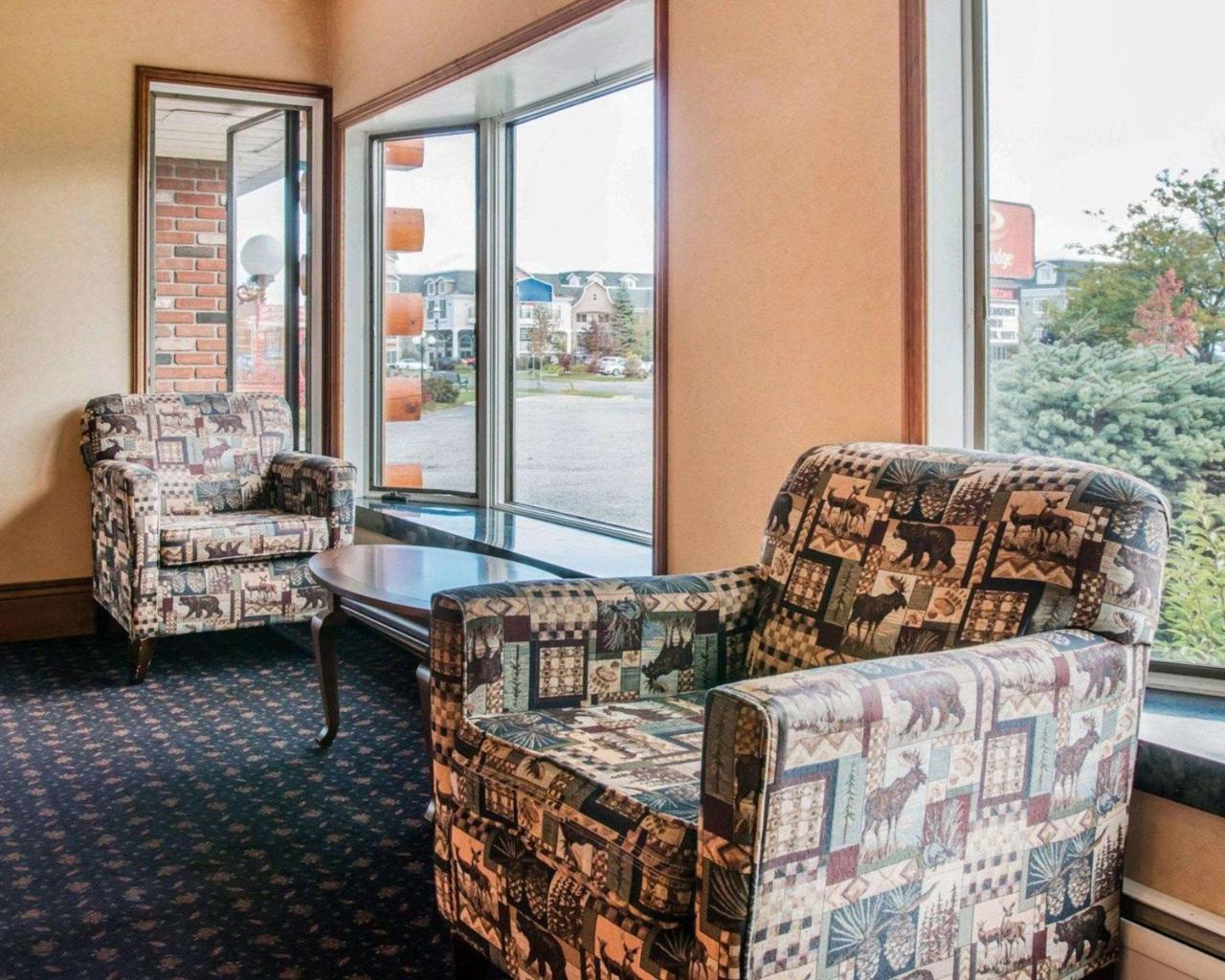 Econo Lodge Bayview Mackinaw City Zewnętrze zdjęcie