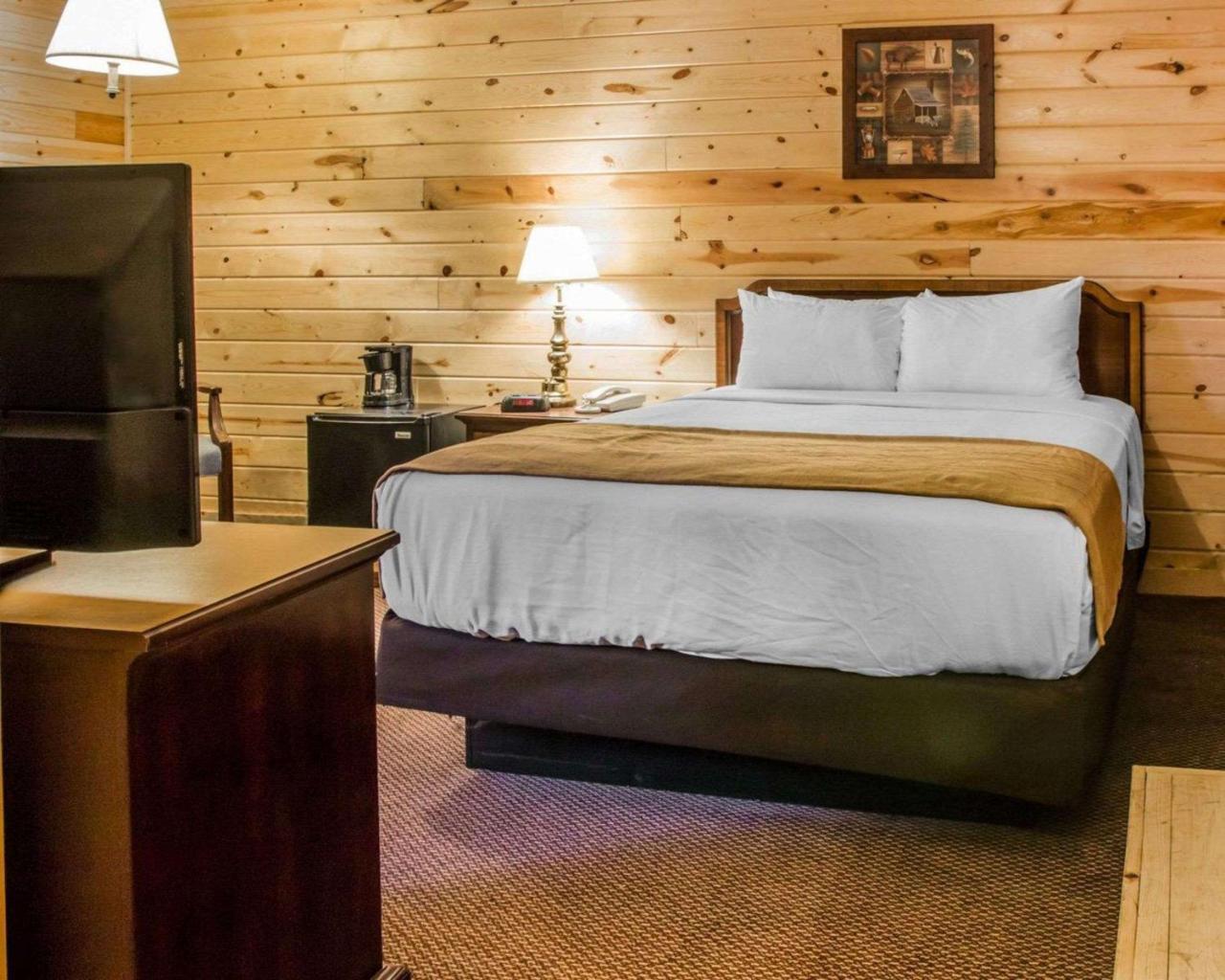 Econo Lodge Bayview Mackinaw City Zewnętrze zdjęcie